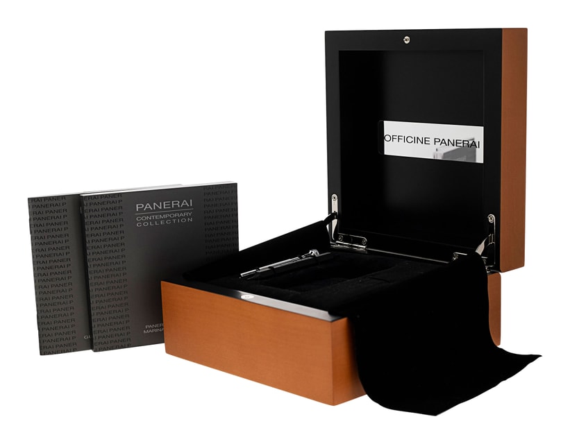 Panerai Luminor Marina PAM00104 Image 4
